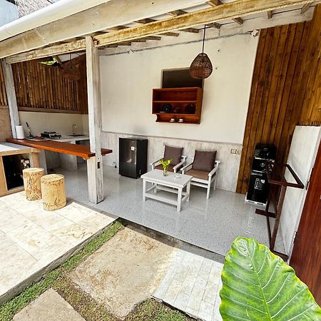 D'Gilian Bungalow Gili Trawangan Eksteriør billede